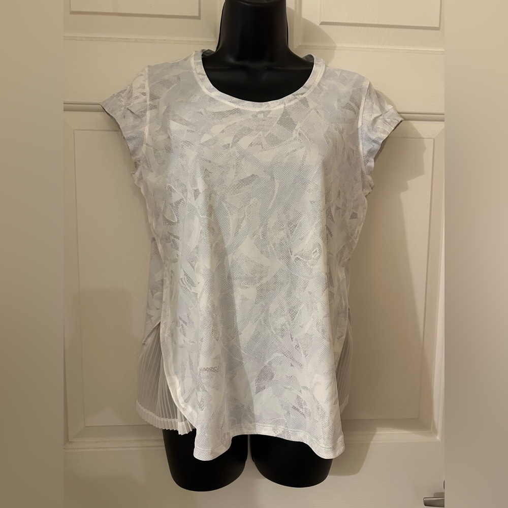 Lululemon Just Pleat It Short Sleeve Top 6